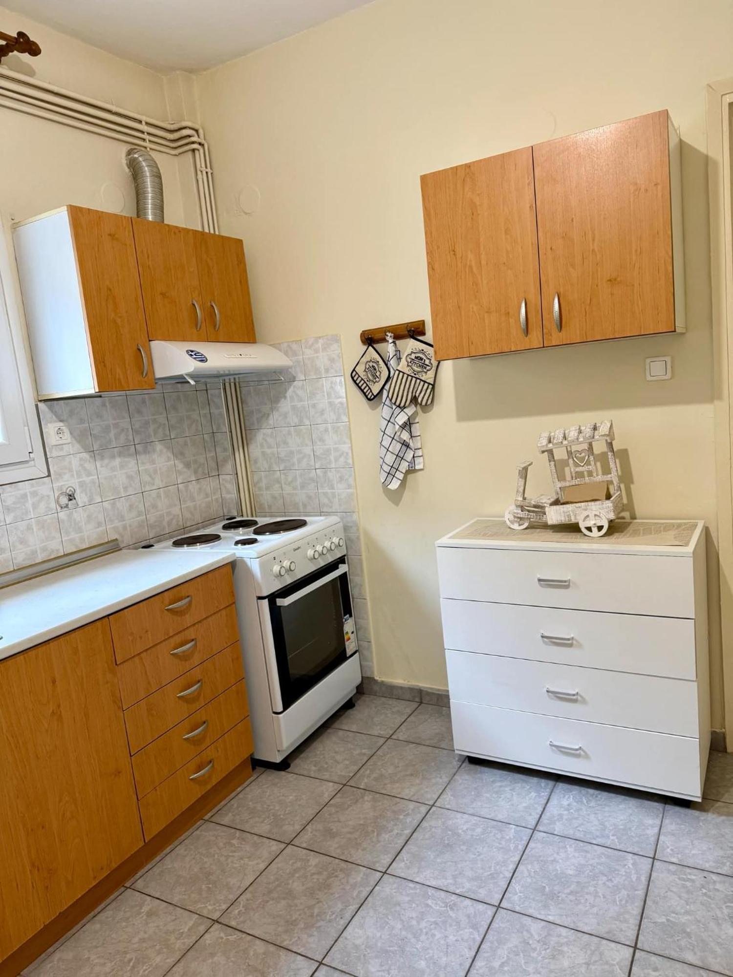 Two Bedroom Cozy In Ano Poli Apartment *